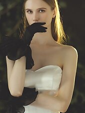 economico Guanti sposa-Guanti a Vite in Pizzo Lunghezza Elegante  Stile Classico Con Colore Puro Abito da Sposa  Guanto da Festa