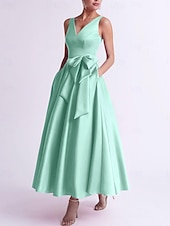 economico Abiti da cocktail-Abiti da cocktail A-Line per matrimoni in spiaggia abito elegante per ospiti di matrimoni Kentucky Derby lunghezza tè senza maniche scollatura a V con tasca in raso con fiocco(i) abiti Derby 2025