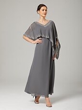 economico Lunghezza del pavimento-Abito madre della sposa a colonna  a sheaths elegante scollo a V lungo fino al pavimento in chiffon maniche a metà con perline