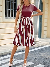 tanie Sukienki w paski i geometryczne-Damskie Sukienka mini Sukienka t-shirtowa Sukienka A line Sukienka sportowa Codzienny Urlop Ulica Codzienny Regularny Graficzny Krótki rękaw Półgolf Czarny Wino Granatowy Błękit nieba Lato