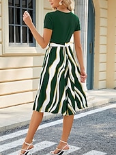 tanie Sukienki w paski i geometryczne-Damskie Sukienka mini Sukienka t-shirtowa Sukienka A line Sukienka sportowa Codzienny Urlop Ulica Codzienny Regularny Graficzny Krótki rękaw Półgolf Czarny Wino Granatowy Błękit nieba Lato