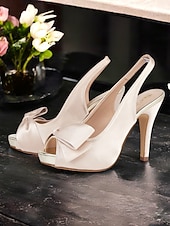 voordelige Bruiloftsgast-Satijnen slingback peeptoe hakken met strikaccent – chic en comfortabel, ideaal voor bruiloften en formele evenementen.