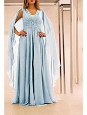 abordables JAUNE-Robe A-Line Plus Size Courbe Mère de la Mariée Robe Élégante Invité de Mariage Longueur de Sol Manche Courte Col V Chiffon avec Plis Broderie 2025