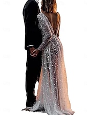 preiswerte lässige Brautkleider-Hochzeitskleider Ballkleid V-Ausschnitt Langarm Kapelle Zug Satin Brautkleider mit Falten gerafft