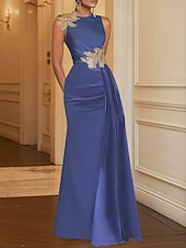 tanie Suknie balowe na wieczór-Suknia Wieczorowa Sheath Elegancka Sukienka Formalna Długość do Podłogi Bez Rękawów Dekolt w Kształcie Klejnotu Kieszeń Satynowa z Haftem