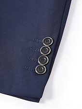 economico Abiti formali-Uomo Completi Matrimonio Nero Blu marino Primavera, Autunno, Inverno, Estate Tuta Dentellato Affari Abbigliamento da lavoro Tinta unita Vestibilità aderente 2 pezzi Monopetto Due Bottoni