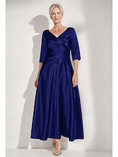 baratos Comprimento do chão-Vestido Mãe da Noiva A-Line Elegante Simples Luxuoso Decote V Gola de Camisa Comprimento Total Cetim Manga Curta com Pregas