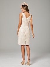 abordables Avec veste-Deux Pièces Fourreau / Colonne Robe de Mère de Mariée  Elégant Col V Mi-long Mousseline de soie Dentelle Manche Courte Robes de veste courtes avec Appliques Bloc de Couleur 2025