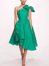 abordables Robes de cocktail-Robe cocktail en A élégante robe formelle mariage longueur thé sans manches une épaule satinée avec fente froncée robes