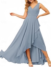 economico Abiti da damigella-Linea ad A Vestito da damigella Scollo a V Senza Maniche Elegante Asimmetrico Chiffon con Volant / Arricciatura 2022