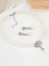 abordables Collar de mujer-Elegante conjunto de joyas nupciales de perlas: collar de doble capa y aretes colgantes con detalles de diamantes de imitación, accesorios de boda vintage para mujeres, joyas formales para fiestas y veladas