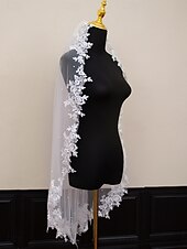 baratos Véus de Noiva-Uma Camada Contemprâneo / à moda Véus de Noiva Véu Catedral com Flor de Cetim Tule