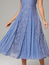 abordables Longueur du thé-Robe fourreau  colonne Mère de la mariée Robe d&#039;invitée Mariage Élégante Fête Petite Taille Décolleté en V Longueur thé Dentelle Manches courtes avec plis Couleur unie Midi Robe