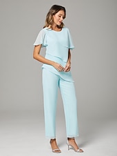 abordables Costumes-pantalons pour maman-Combinaison  Tailleur Deux Pièces Mère de la Mariée Élégant Grande Taille Col Bijou Longueur de Sol Chiffon Manches Courtes avec Volants Cascadants 2025
