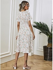 billiga Eleganta blommiga klänningar-Dam Midiklänning Vardagsklänning Swingklänning A linjeklänning Stylish Ledigt Semester Dagligen Normal Blommig Kortärmad V-hals Svart Vit Gul Rodnande Rosa Sommar