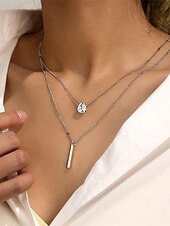 abordables Collier pour femme-Collier exquis pour femme avec pendentif goutte d&#039;eau double couche en or, style élégant et simple, adapté aux femmes soucieuses de la mode à porter lors d&#039;occasions décontractées et festives