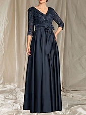 billiga Golvlängd-A-linjeformad Mor till Bruden Klänning Bröllop Gäst Elegant V-ringad Golvlängd Satin Spets 3/4 Längd Ärmar Med Spetsrosett Fickor