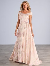 olcso Padlóhossz-Jacquard Rózsaszín Gyöngyös A-vonalú Anyós Ruha Elegáns Vintage V Nyakú Padlóhosszú Poliészter Rövid Ujjú Csipke Hímzéssel Esküvői Vendég Ruha