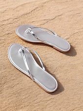 Недорогие Женщины-Женские шлепанцы с металлическим ремешком – минималистичные пляжные сандалии с мягкой подошвой, повседневный летний стиль для отпуска, бассейна и повседневной носки