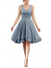 cheap Bridesmaid Dresses-A-Line Bridesmaid Dress V Neck Sleeveless Elegant Knee Length Chiffon with Ruffles / Ruching 2025