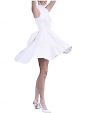 economico Abiti bianchi-Abiti di Matrimonio per Piccole Lauree Bianchi Abiti da Matrimonio A-Line Scollo Alto Senza Maniche Corti  Mini Abiti da Sposa in Raso con Fiocco