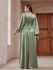 billiga Bröllopsgästklänningar-A-Linjet Quinceanera Klänningar Elegant Klänning Bröllop Bröllopsgäst Golvlängd Lång Ärmar V-Hals Polyester Med Fållar