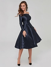 economico Abiti da cocktail-Abiti A-Line per occasioni speciali Abito elegante Ospite di matrimonio Festa di cocktail Lunghezza fino al ginocchio Maniche lunghe Off-Shoulder Seta con abiti plissettati