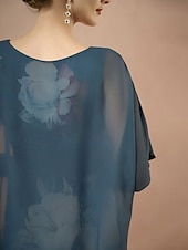 abordables Moins de 129,99 $-Robe Mère de la Mariée Colonne Sheath Élégante Col Ronde Longueur Thé Mousseline Satin Manches Courtes avec Fleur Couleur Unie Robe de Mariage Invité 2025