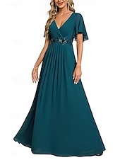baratos Vestidos para Madrinhas-Linha A Vestido de Madrinha Decote V Manga Curta Elegante Longo Chiffon com Apliques / Franzido 2022