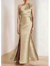 abordables Longueur du plancher-Sirène  Trompette Mère de la Mariée Robe Élégante Vintage Simple Épaule Dénudée Longueur de Sol Satin Sans Manches avec Nœud(s) Plis