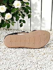 economico Sandali Comodi-sandali da donna blu navy con decorazioni floreali - eleganti scarpe estive basse con comoda soletta, ideali per l&#039;uso quotidiano o per feste in giardino