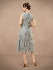 cheap Dress Sets-A-Line Mother of the Bride Dress Two Pieces Elegant Jewel Neck Tea Length Lace 3/4 Length Sleeve with Embroidered Lace Applique 2025