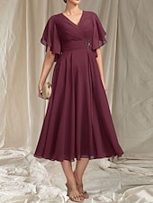 preiswerte Teelänge-A-Linie Brautmutterkleid Hochzeitsgast Elegant V-Ausschnitt Tee-Länge Chiffon Kurzarm mit Applikationen Raffung Midi-Kleid 2025