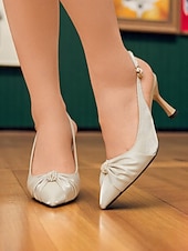 cheap Kitten Heels-Women's Ivory Pointed Toe Slingback Kitten Heels with Pearl Embellishment – Elegant Satin Wedding Shoes for Romantic Dates and Garden Parties