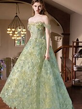 billiga Balklänningar-A-Linje Quinceanera Klänningar Elegant Klänning Bröllop Bröllop Gäst Golvlängd Ärmlös Båt Nacke Polyester Rygglös med Blommig Tryck