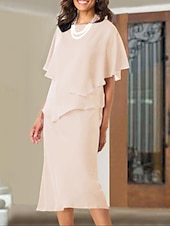 economico Lunghezza del tè-Abito A-Line per la madre della sposa Ospite di nozze Elegante Taglie forti Collo a gioiello Lunghezza tè Chiffon Maniche corte con rouches 2025 taglia personalizzata gratuita