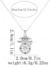 economico Collana da donna-Set di collana e spilla con bussola di laurea 2025 - gioielli in argento con ciondolo a forma di berretto e diploma, un regalo motivazionale per laureate, studentesse e laureandi