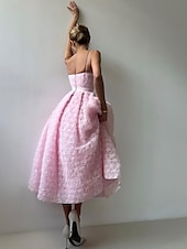 baratos Vestidos Longos &amp; Gowns-Vestidos de Coquetel em A Vestido Estilo Celebridade Formal para Casamento Comprimento até o Chão Sem Manga Decote Profundo Cinto Faixa Tule com Flor de Rosa