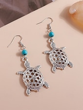 economico Orecchino da donna-Orecchini pendenti a forma di tartaruga marina da donna – orecchini pendenti in stile boho da spiaggia con accenti di perline turchesi, gioielli leggeri ispirati all&#039;oceano per le vacanze estive e gli abiti costieri