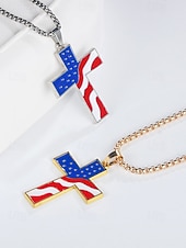 economico Gioielli da uomo-Collana con ciondolo a croce con bandiera americana da uomo – tonalità oro e argento con design della bandiera degli Stati Uniti, elegante e alla moda per un abbigliamento casual e di tendenza.