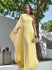 abordables Robes pour invitées de mariage-Robes de mariée Sirène  Trompette Une épaule Sans manches Longueur de sol en mousseline de soie Robes de mariée avec fleurs