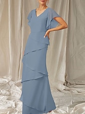economico Lunghezza del pavimento-Abito Due Pezzi A-Line Madre della Sposa Ospite Matrimonio Elegante Inclusa Fascia V Collo Lunghezza del Pavimento Chiffon Manica Mezza Fascia Inclusa con Volant