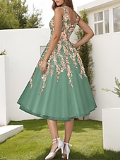 abordables Robes Longues / Gowns-Robe de Prom Tulle A-line Brodée de Fleurs Élégante Robe Formelle Invité de Mariage Longueur Thé Sans Manches Col en V