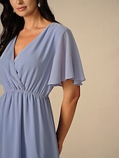 halpa Kukkaiset mekot-Naisten Polvipituinen mekko Morsiusneito mekko A linjainen mekko Tyylikäs Flounce Sleeve Häävieras Cocktailjuhla Normaali Tavallinen Lyhythihainen V kaula-aukko Punastuvan vaaleanpunainen Sininen