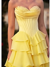 billige Ballkjoler-Smørgul Kjole Lagdelt Prom Kjoler Drop Waist Korsett Semi Formell Bryllupsgjester Sweep  Brush Tog Uten Ermer Hjerteformet Utringning Kjole Chiffon med Volanger Bordører