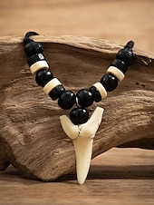 economico Gioielli da uomo-Collana con ciondolo a forma di dente di squalo da uomo – gioiello da surfista con perline in stile tribale fatto a mano con cordino regolabile per spiaggia, vacanze e abbigliamento casual