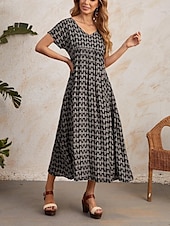 tanie Sukienka w paski i geometryczna-Damskie Sukienka maxi Sukienka A line Letnie sukienki Codzienny Codzienny Regularny Graficzny Geometryczny Krótki rękaw W serek Czarny Wino Czerwony Zielony Lato