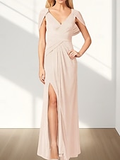 abordables Robes pour invitées de mariage-Robes d&#039;invitée de mariage A-Line Élégante Robe Invitée de mariage Fiançailles Longueur de sol Sans manches Col en V Chiffon Dos drapé avec plis Fente