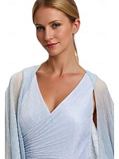 preiswerte Bodenlänge-Metallic Lurex Chiffon A-Linie Mutter der Braut Kleid elegantes einfach minimalistisches V-Ausschnitt bodenlang halbärmel mit Rüschendetails