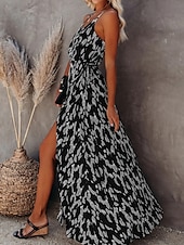 preiswerte Streifen- und geometrische Kleider-Damen Maxikleid A Linie Kleid Unterkleid Urlaub Lässig Boho Outdoor Ausgehen Strand Standard Passform Grafik Geometrisch Ärmellos Spaghettiträger Weiß Leicht Braun Blau Grau Sommer